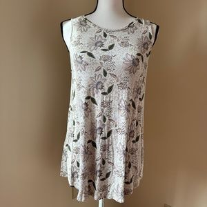 **OLD NAVY* White x Floral Luxe Tank Top Size Medium